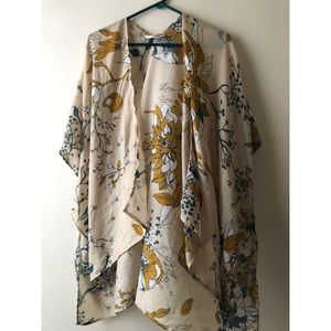 NWOT floral kimono